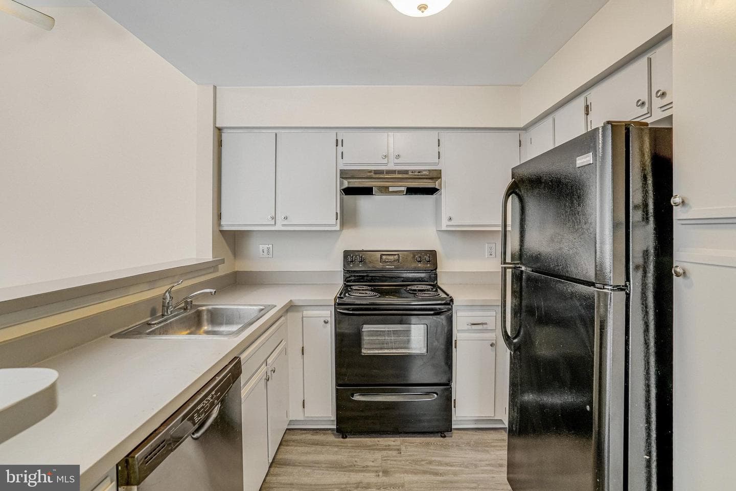 6908-J Victoria Drive #j photo 11