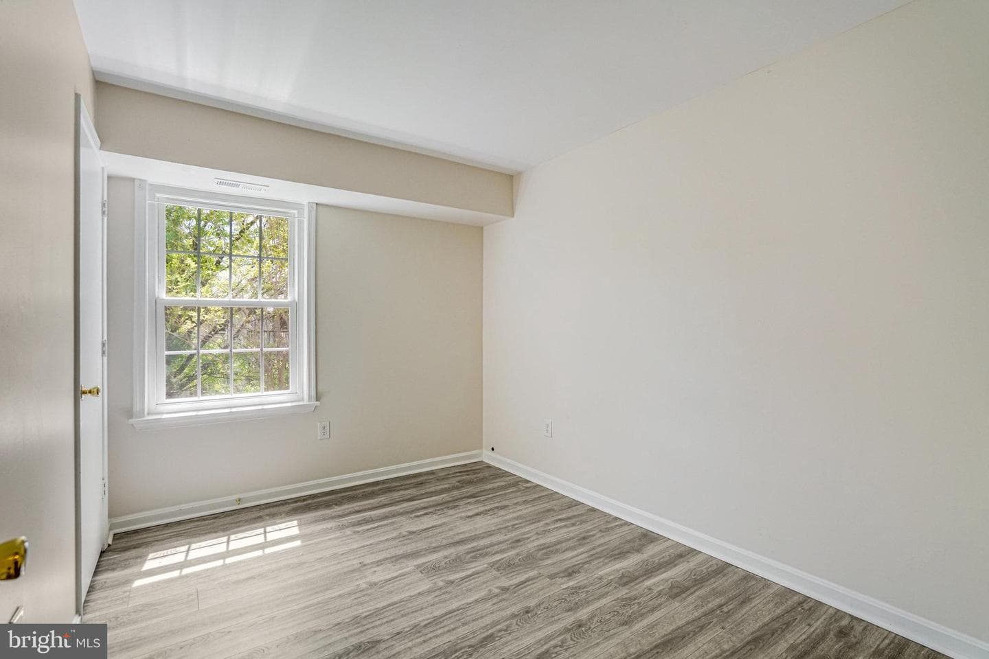 6908-J Victoria Drive #j photo 13