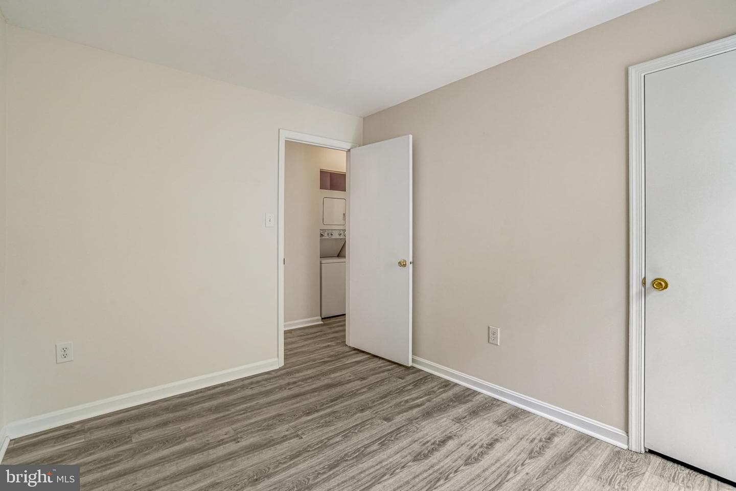 6908-J Victoria Drive #j photo 14