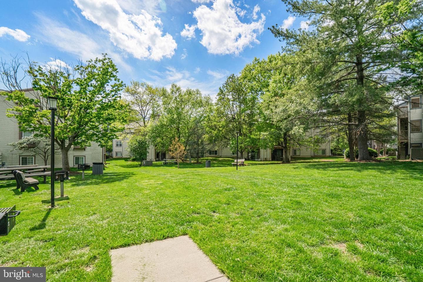 6908-J Victoria Drive #j photo 27