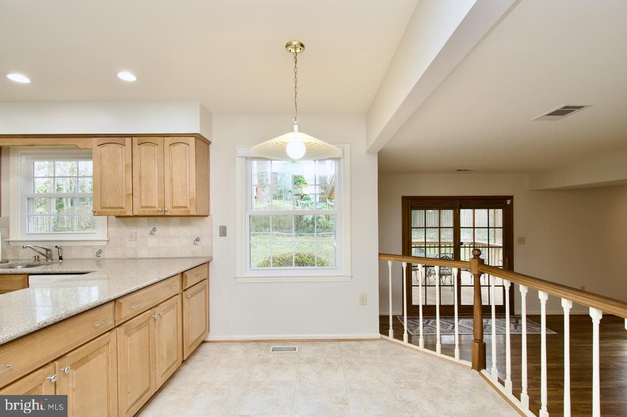 10174 Red Spruce Road photo 17