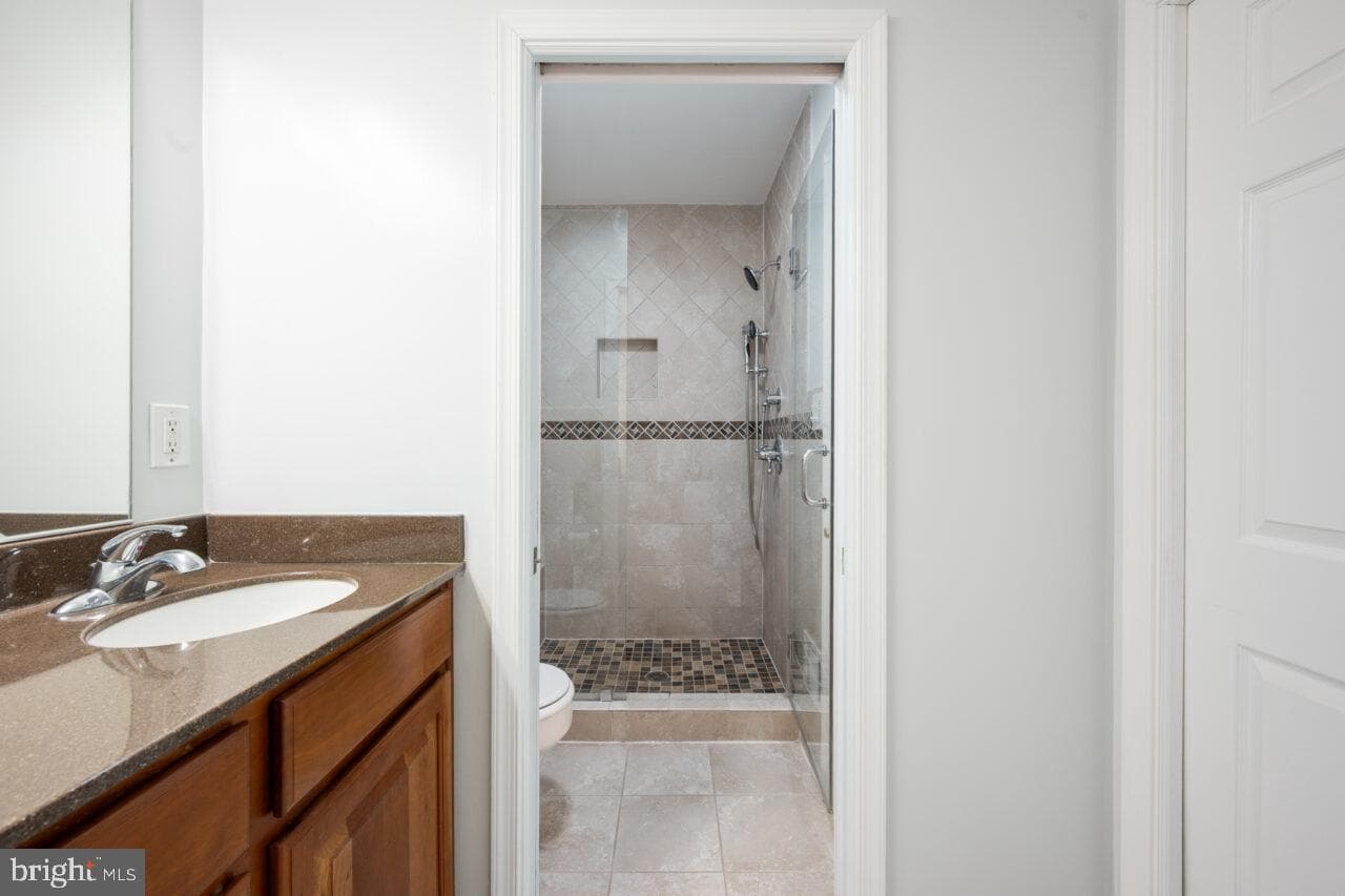 7508 Milway Drive photo 23