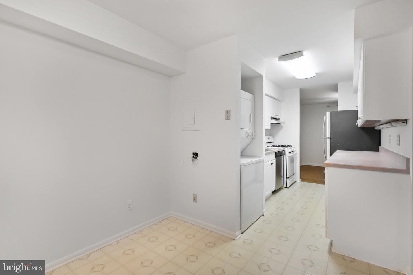 11212 Chestnut Grove Square #313 photo 6