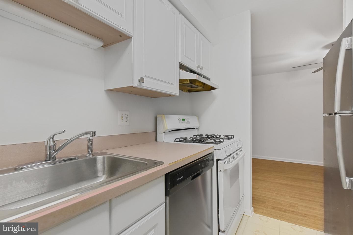 11212 Chestnut Grove Square #313 photo 9