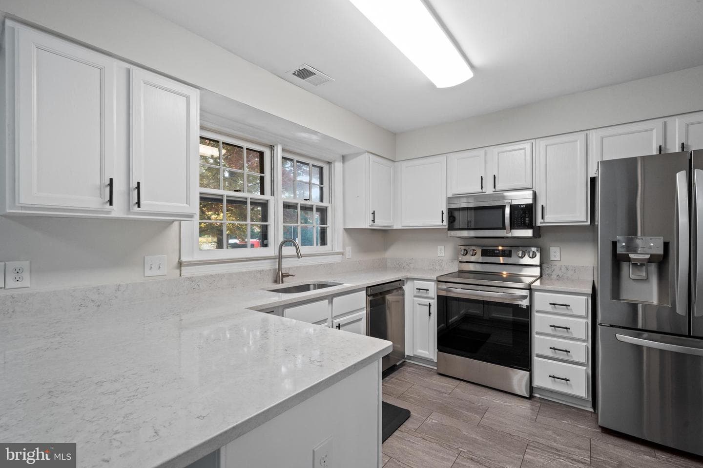6062 Estates Drive photo 12