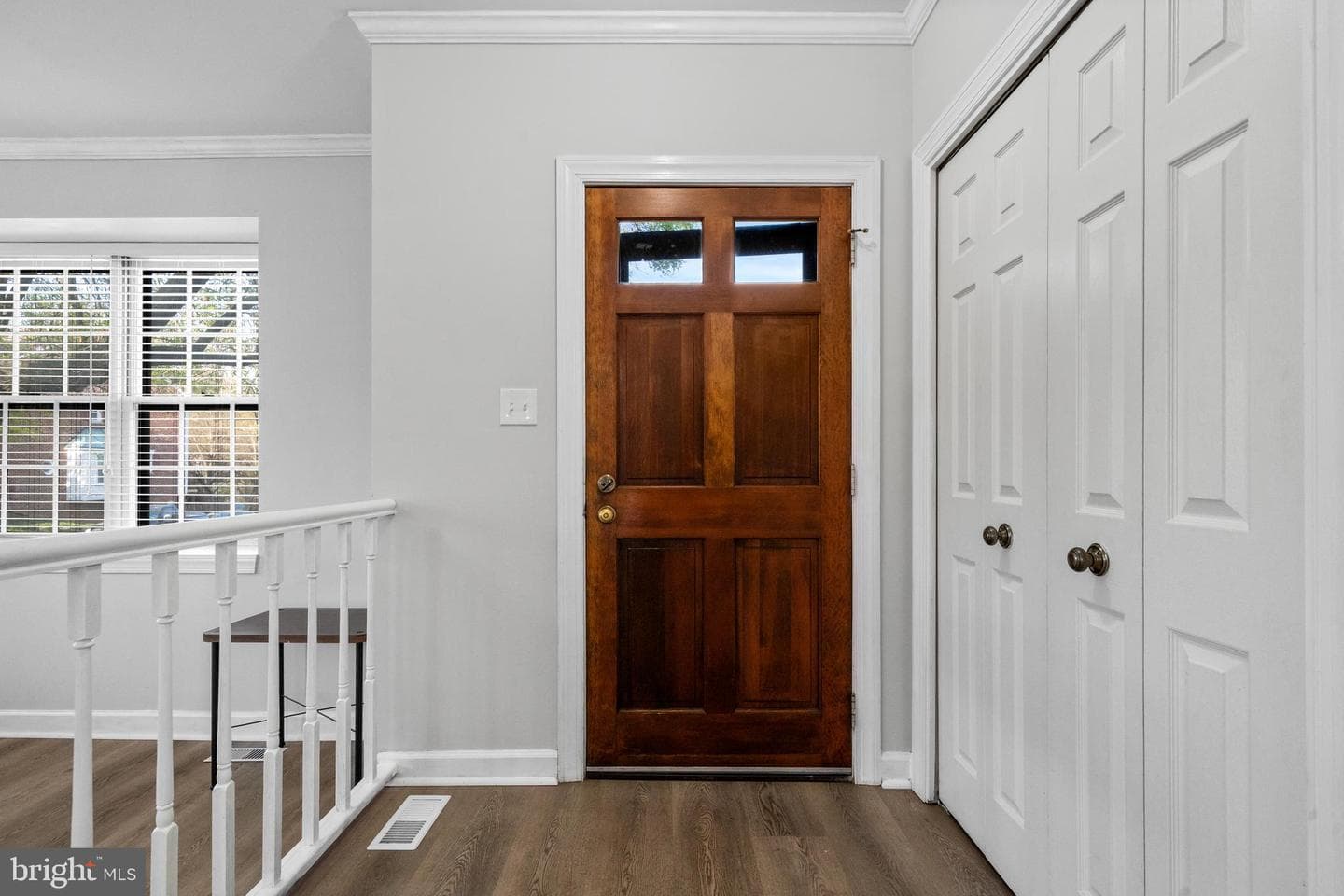 6062 Estates Drive photo 4