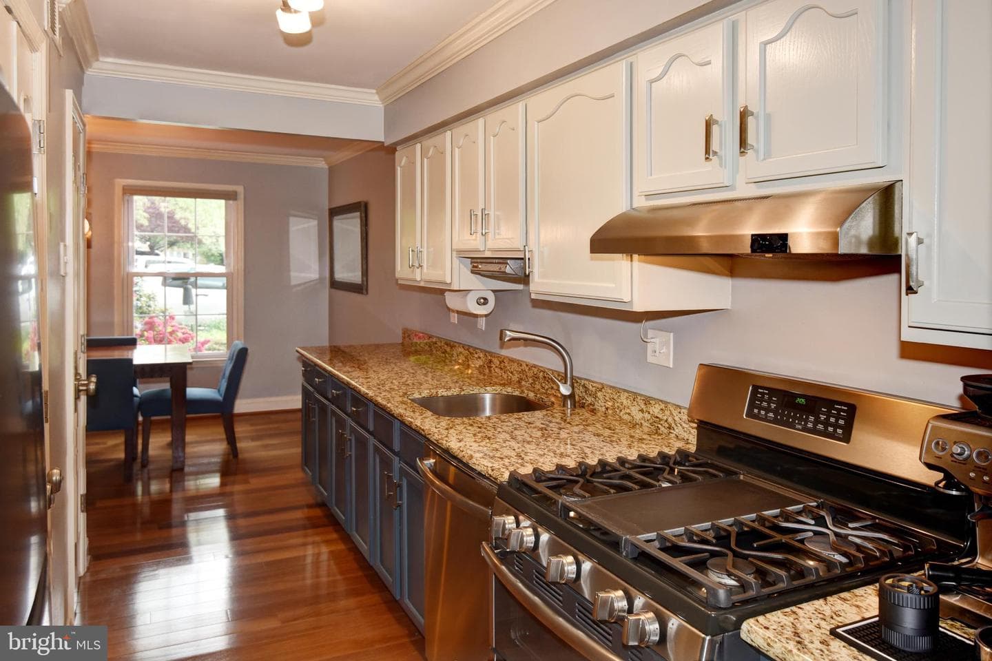 2423 Alsop Court photo 12