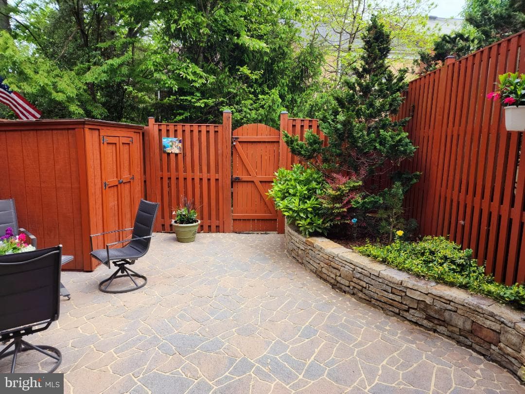 2423 Alsop Court photo 36