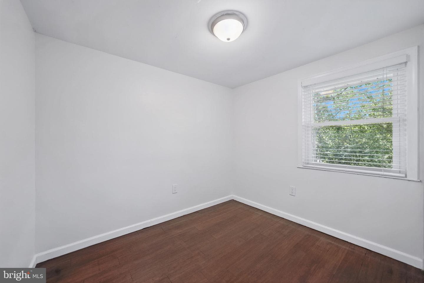 10515 Midway Lane photo 18
