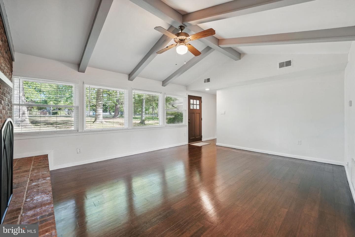 10515 Midway Lane photo 5