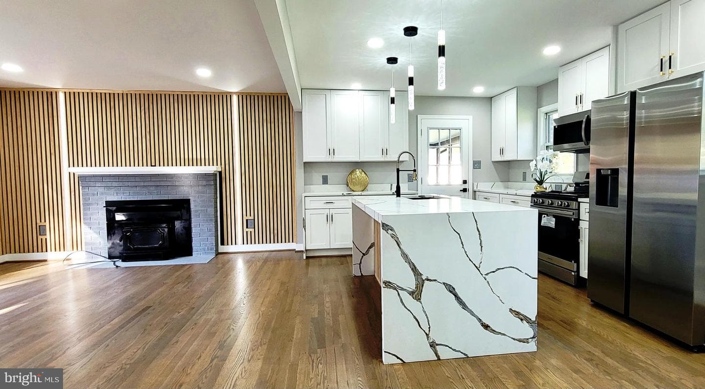 7043 Calamo Street photo 12