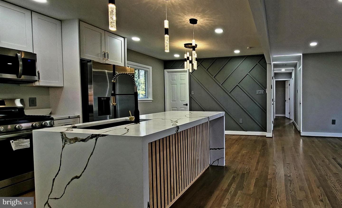 7043 Calamo Street photo 59