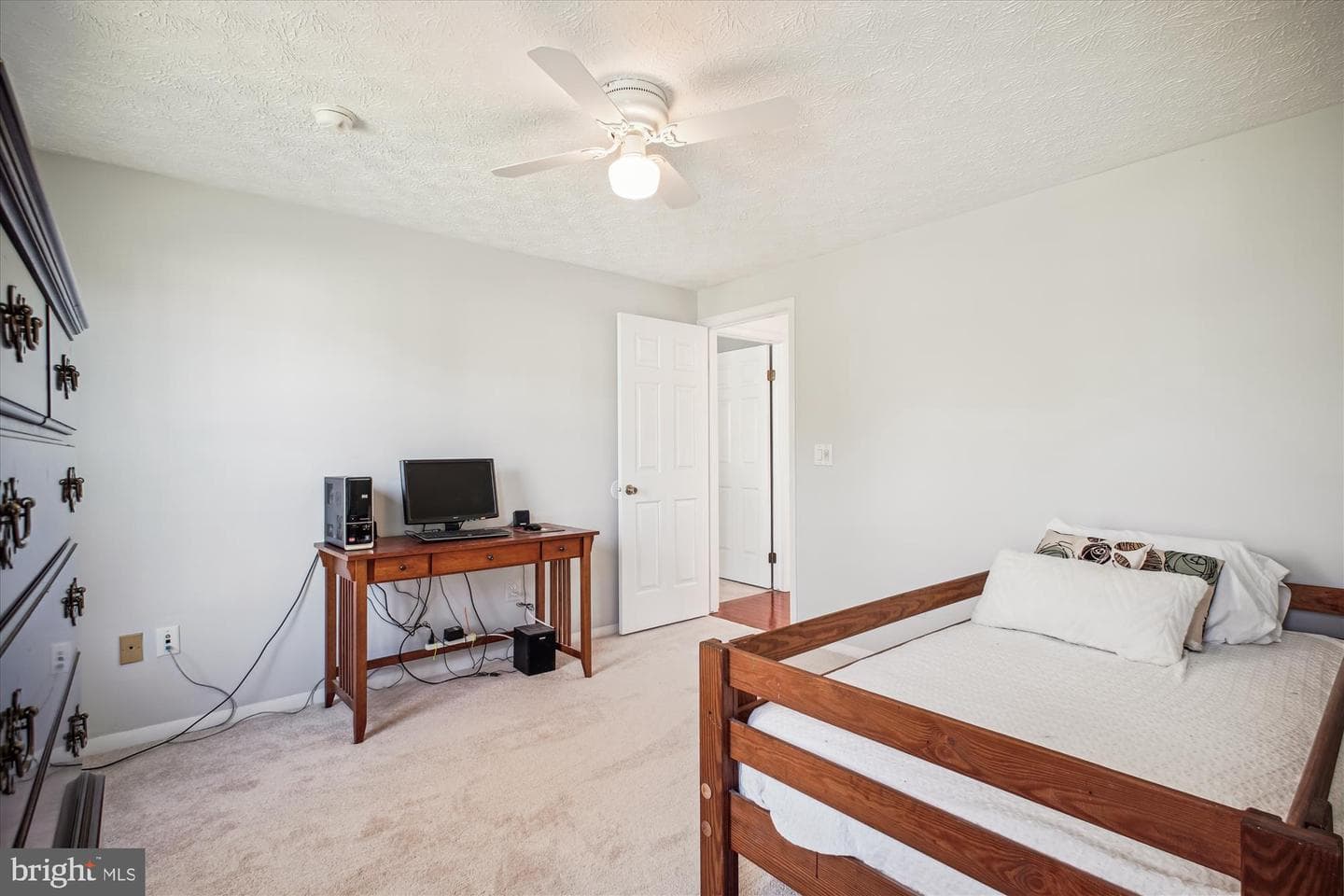 13111 Cross Keys Court photo 29