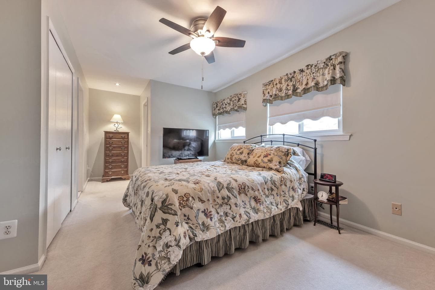 5739 Waters Edge Landing Court photo 11