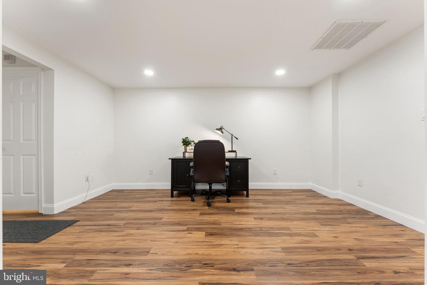 4906 Heversham Court photo 25