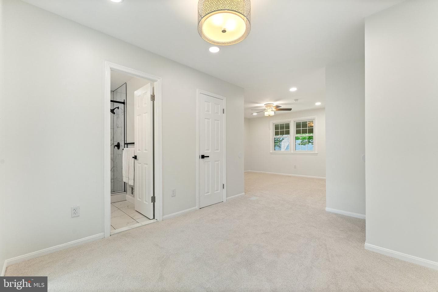 4906 Heversham Court photo 34