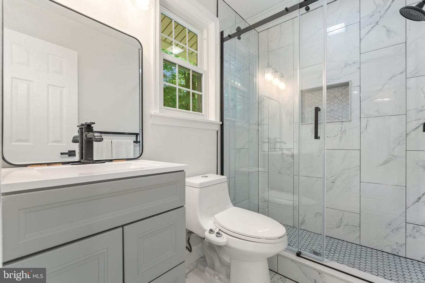 4906 Heversham Court photo 40