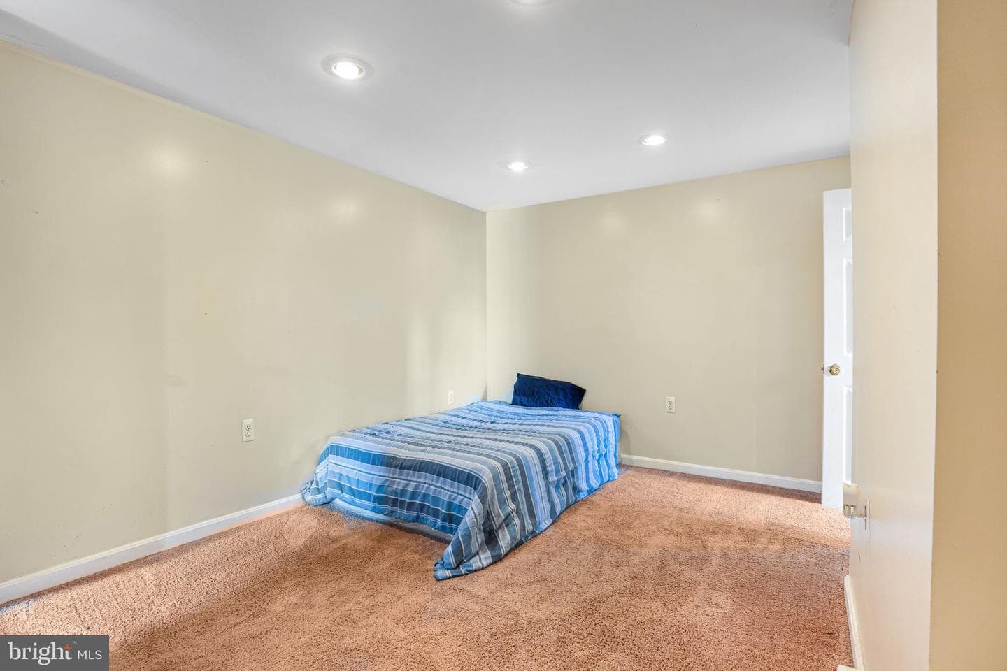 7647 Fallswood Way photo 36