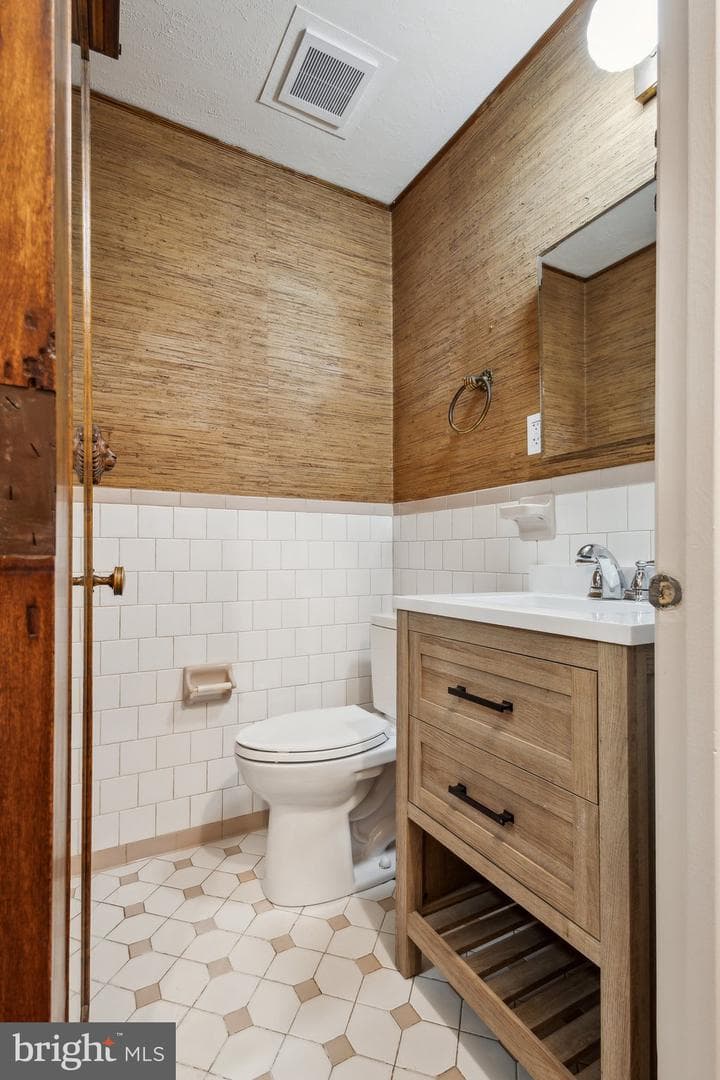 5936 River Drive photo 10
