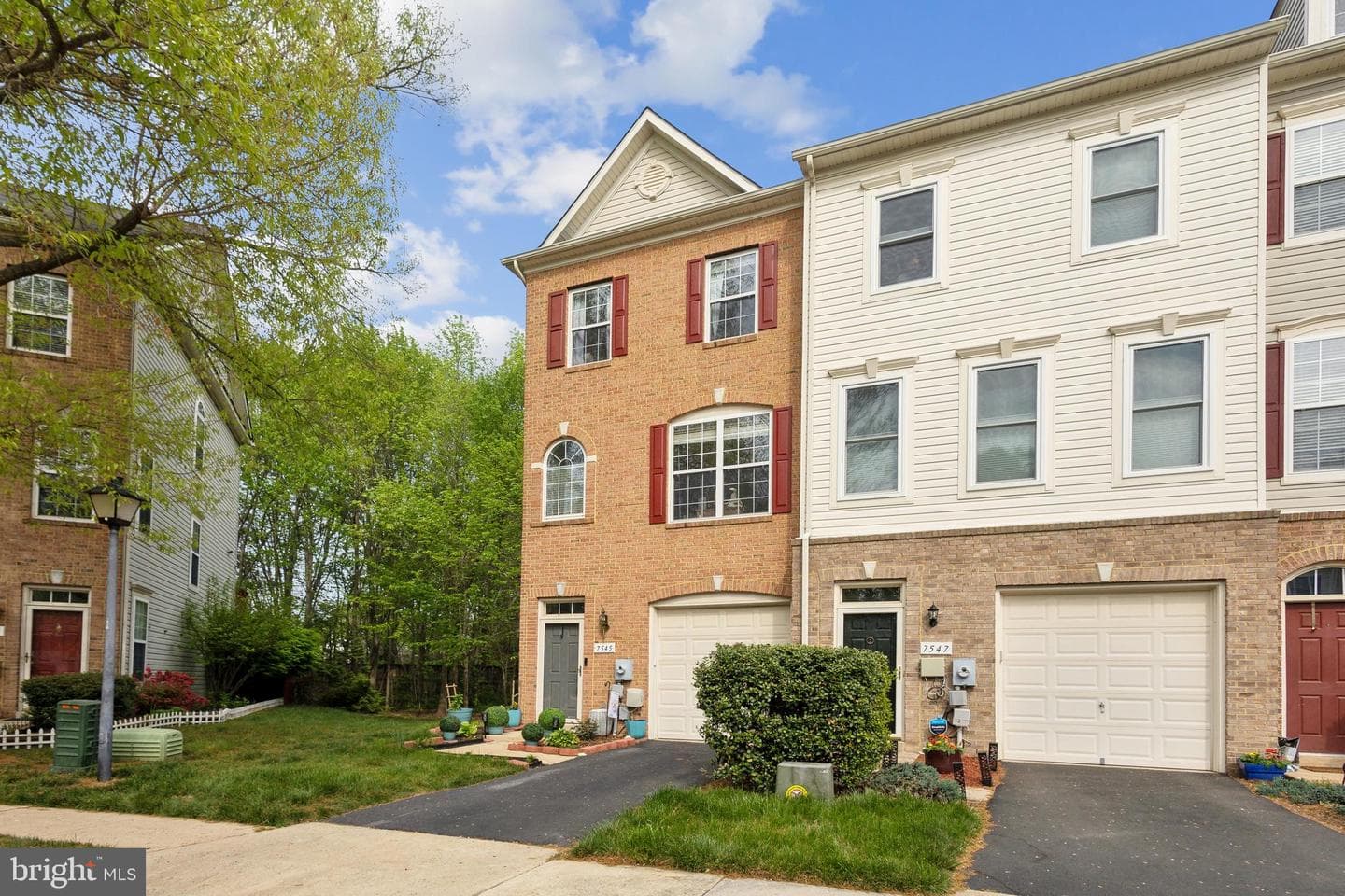 7545 Great Swan Court photo 2