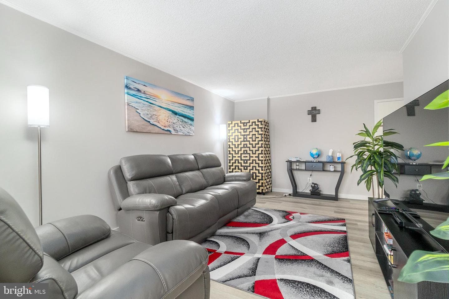 2311 Pimmit Drive #904 photo 4