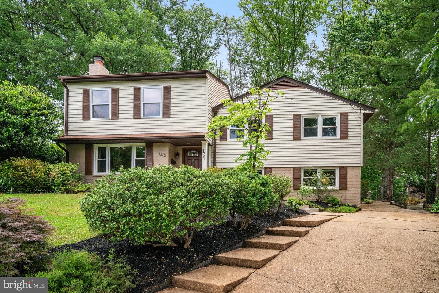 4705 Exeter Street photo 15
