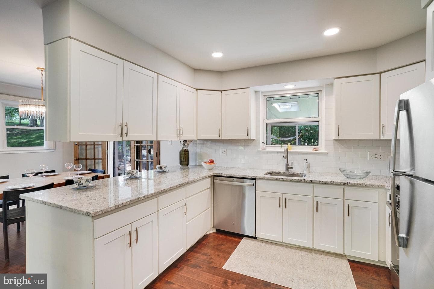 4705 Exeter Street photo 17