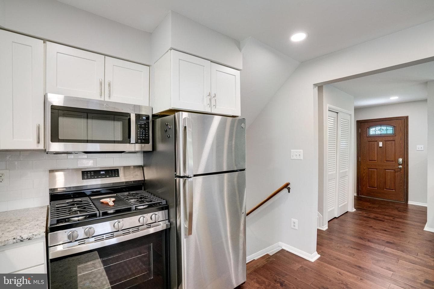 4705 Exeter Street photo 25