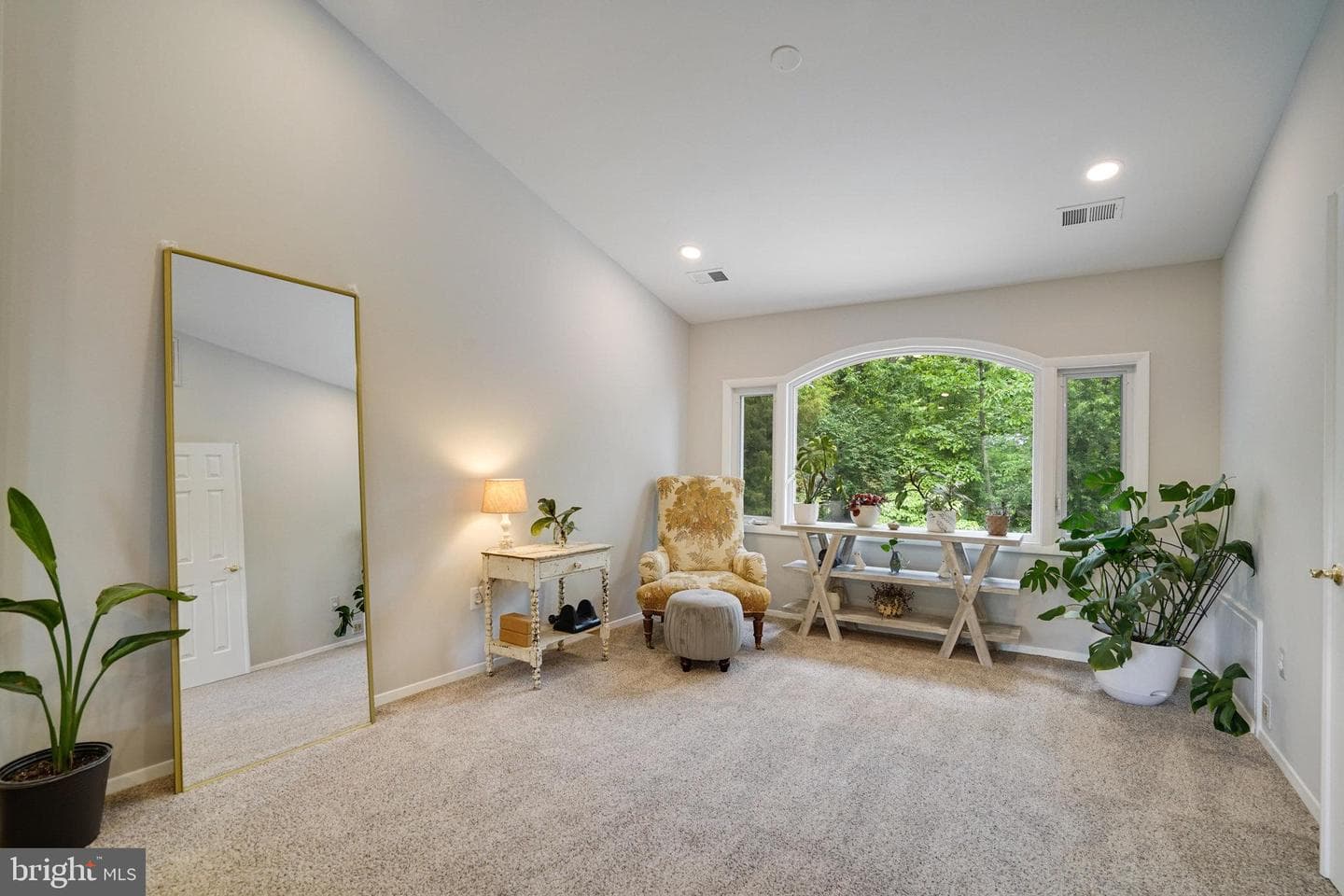 4705 Exeter Street photo 28