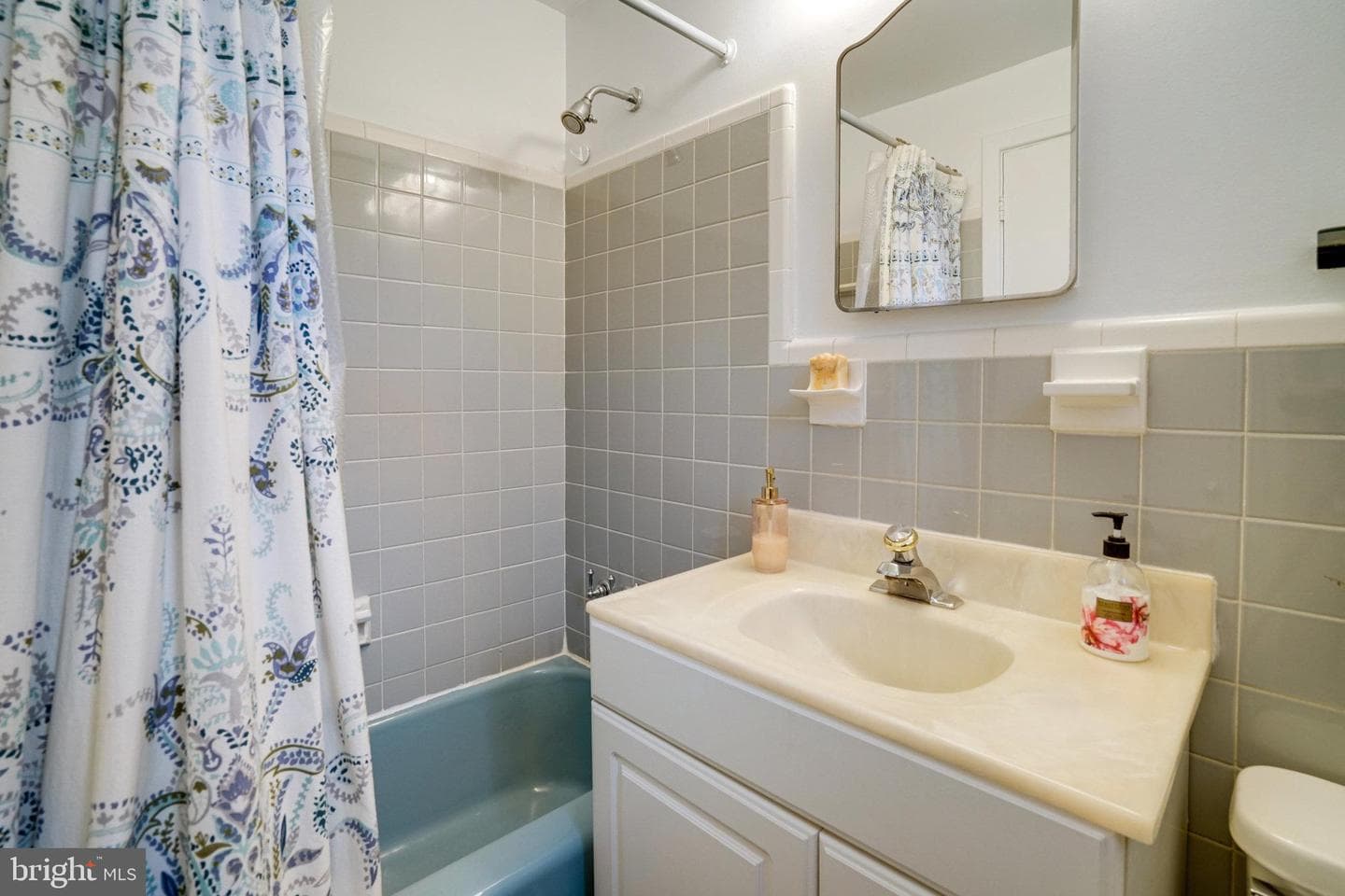 4705 Exeter Street photo 47