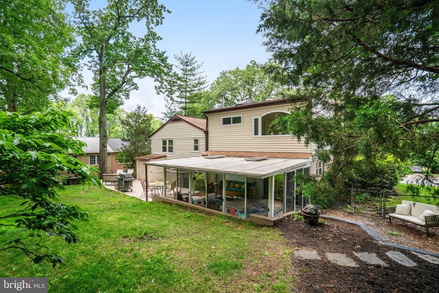 4705 Exeter Street photo 56