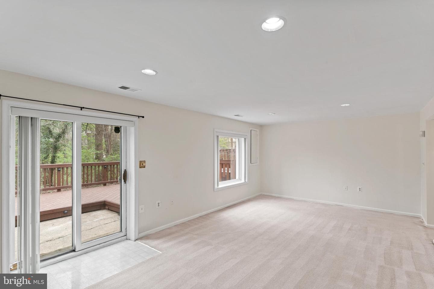 9920 Kingsbridge Drive photo 35
