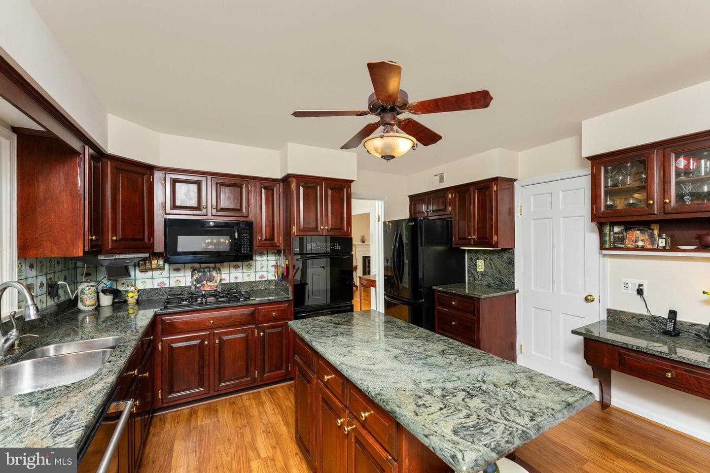 7223 Van Ness Court photo 11