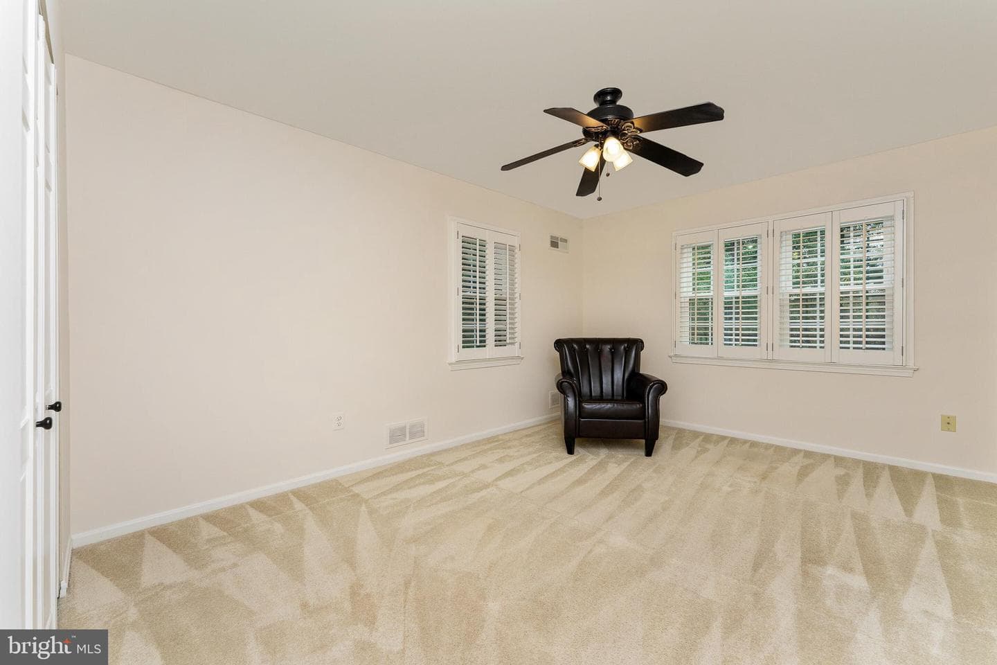 7223 Van Ness Court photo 24
