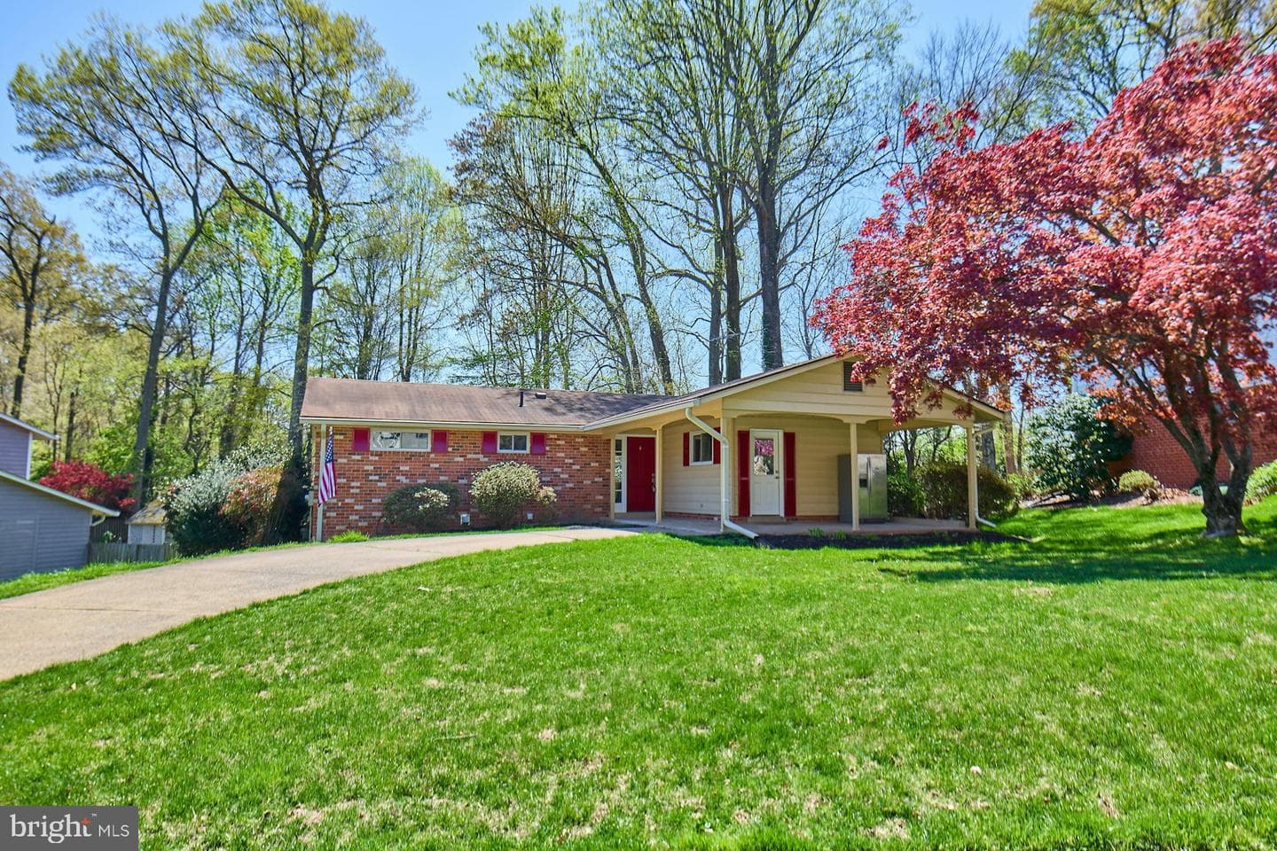 5010 Gainsborough Drive photo 2