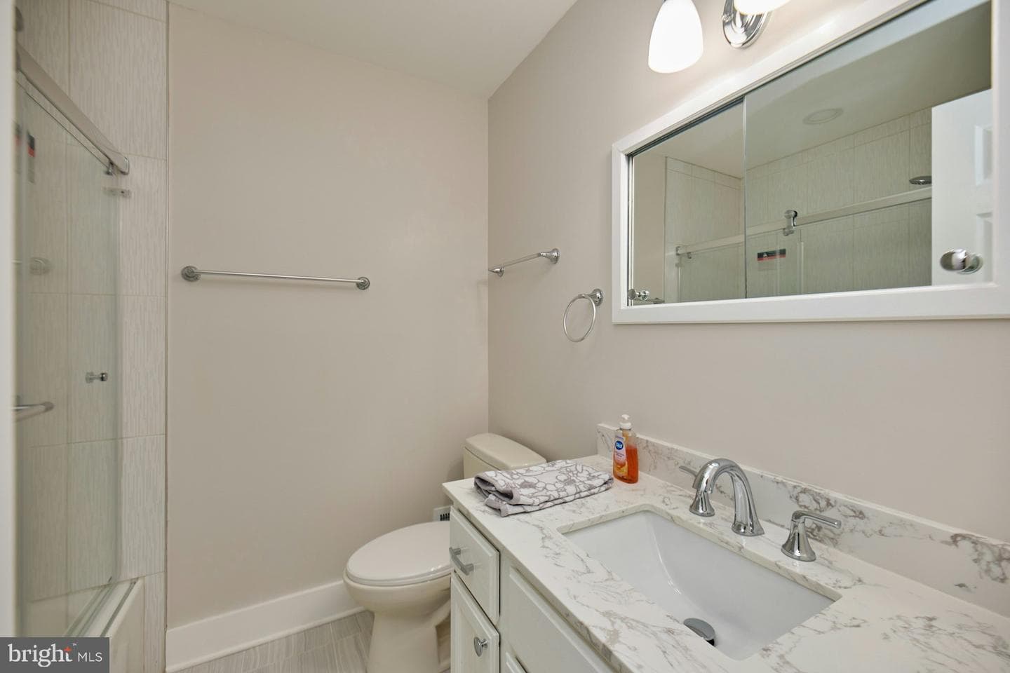 5010 Gainsborough Drive photo 22