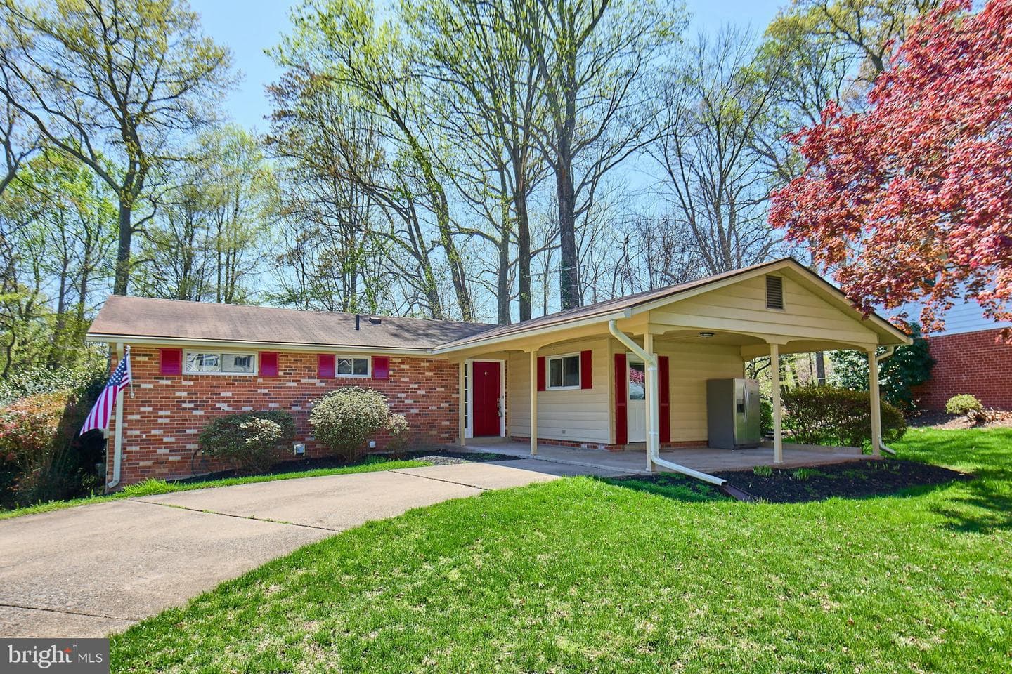 5010 Gainsborough Drive photo 4