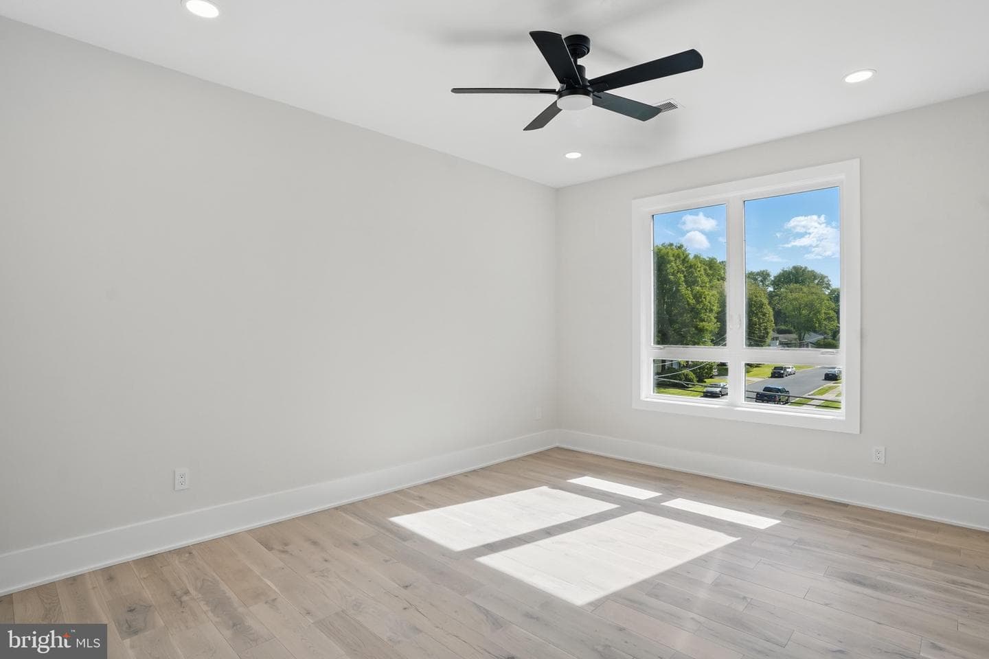 4134 Maple Avenue photo 21