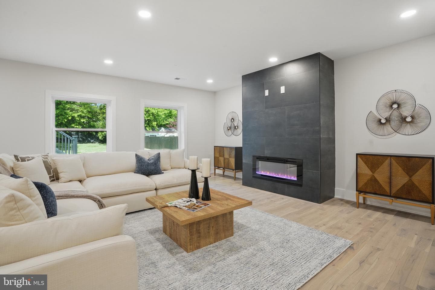 4134 Maple Avenue photo 4