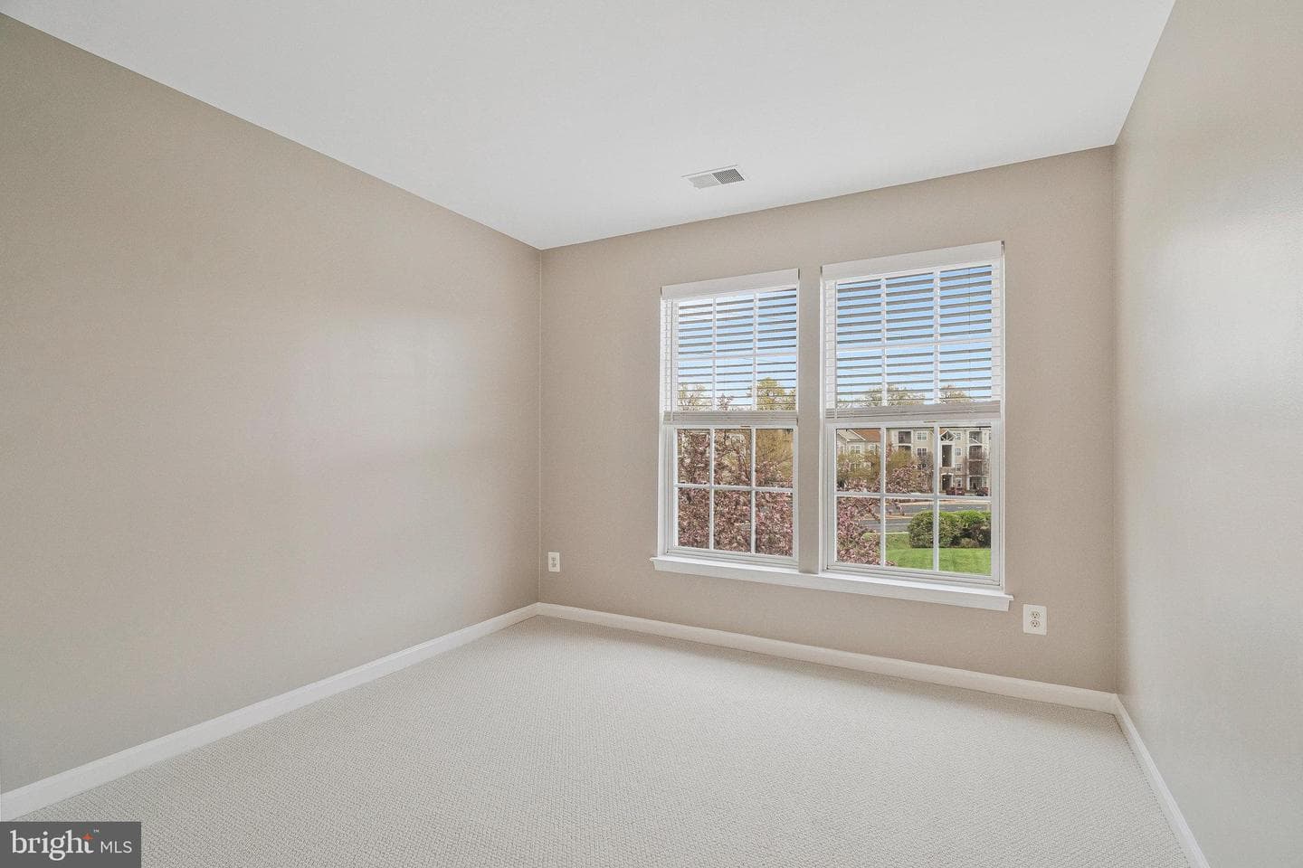 13691 Saint Johns Wood Place photo 28