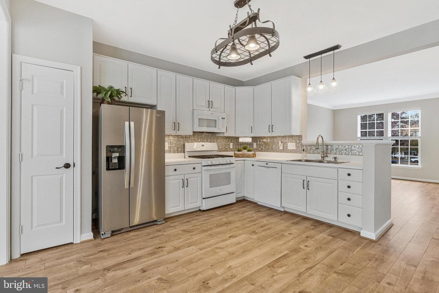 13691 Saint Johns Wood Place photo 4