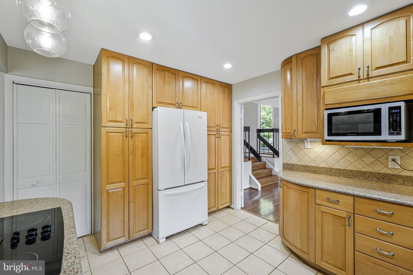 6719 Pine Creek Court photo 11