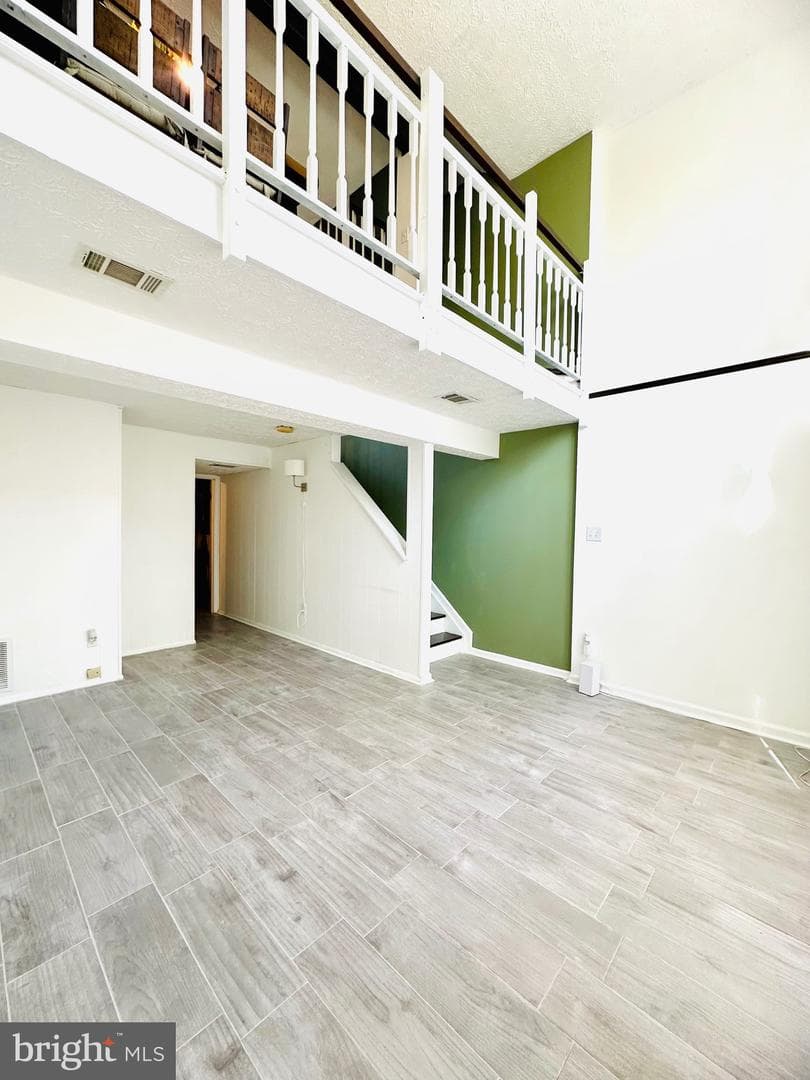8470 Sugar Creek Lane photo 31