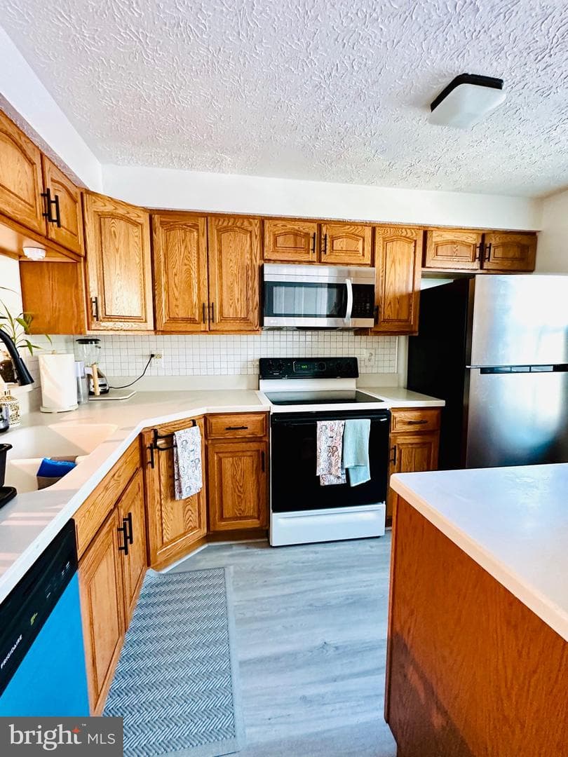 8470 Sugar Creek Lane photo 7