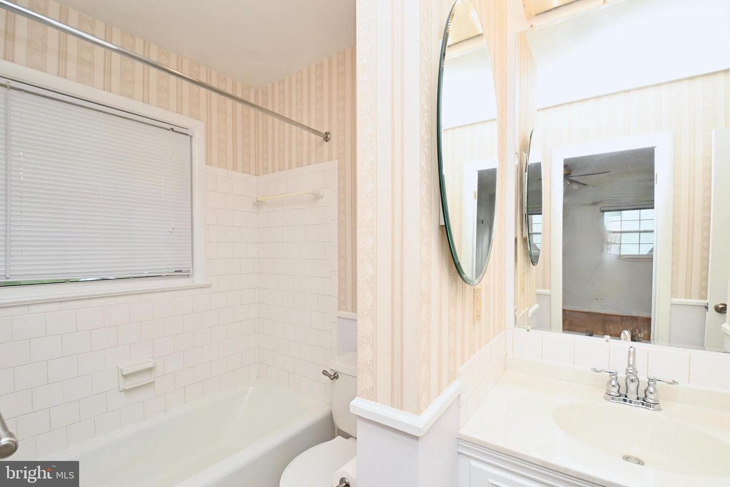 5712 Marble Arch Way photo 24