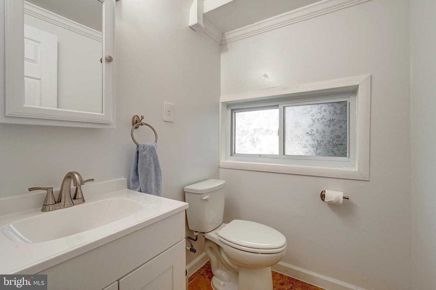 2231 Williams Avenue photo 5