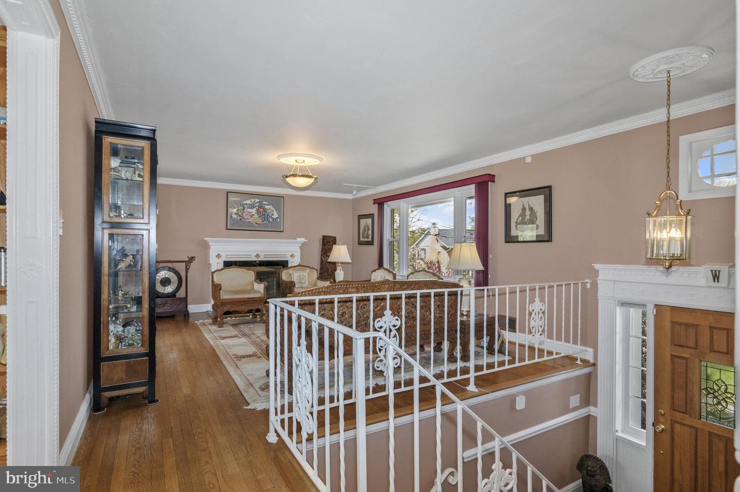 8910 Captains Row photo 4