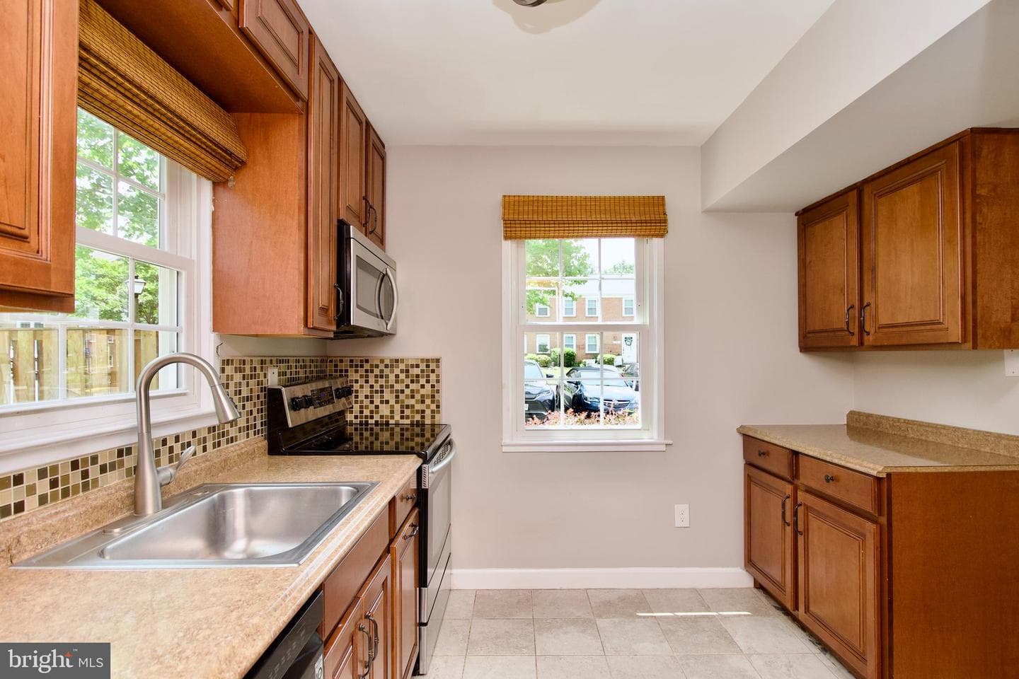 7726 Matisse Way photo 13