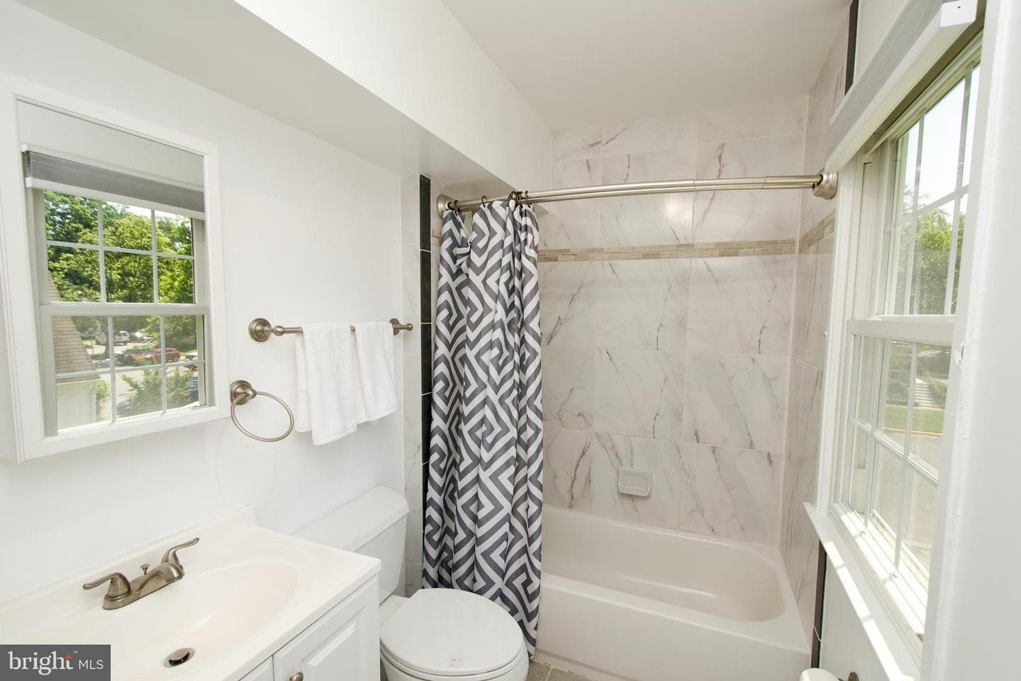 7726 Matisse Way photo 27