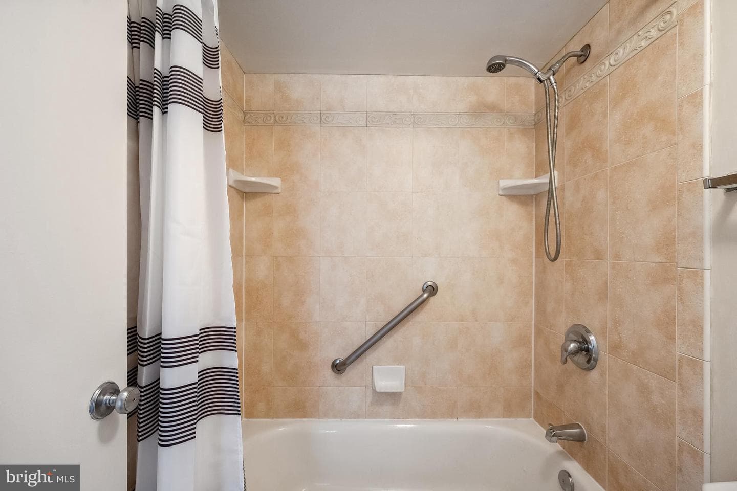 8380 Greensboro Drive #817 photo 23